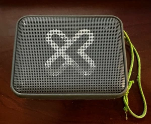 Altavoz Bluetooth Klipstreme Nitro KBS-025GN IPX7 Protección Impermeable MicroUSB - Imagen 1 de 7