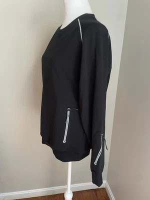 Arc’teryx Women M Sweatshirt Black Thick Kangaroo Zip Pocket - Image 1 of 4