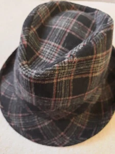 Henschel  Mens Hat  Size medium. Color, Plaid, black,grey, highlights of red. - Picture 1 of 6