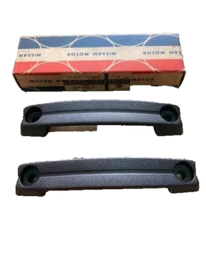 DATSUN 620 Pickup B110 B120 GX5 Inner DOOR Pull HANDLE Genuine Part Nos Japan Foto 1 de 4