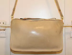COACH Bone Ivory Leather Basic Bag Zip Clutch Crossbody NY USA Vintage ***READ** - Picture 1 of 22