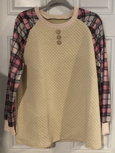 Camisa beige texturizada con mangas a cuadros talla grande para mujer - Imagen 1 de 16
