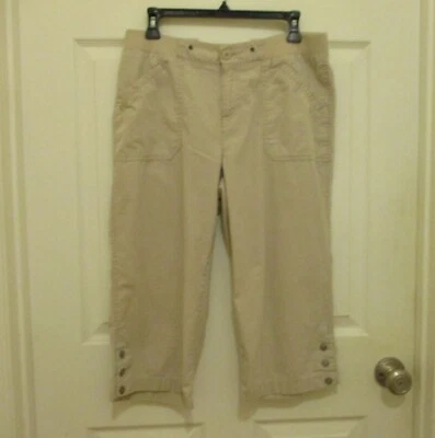 WOMANS CAPRIS BEIGE SIZE 8  - Image 1 of 3