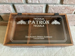 The Patron Tequila Spirits Company Holz Display Sammlerbox VINTAGE - Bild 1 von 9