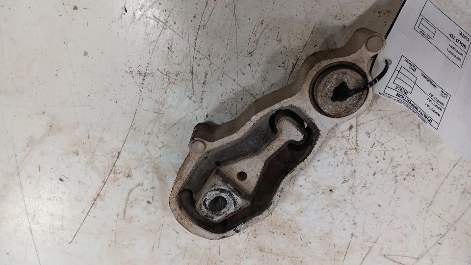 Motor Ford Taurus montagem traseira 2013 2014 2015 2016 - Imagem 1 de 4