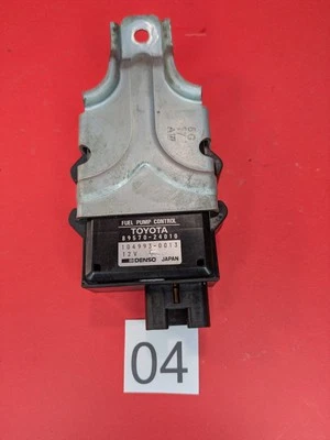 B4 92-00 Lexus SC300 SC400 Fuel Pump Control Relay 89570-24010 Japan - Изображение 1 из 4