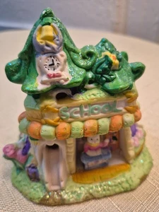 Easter Village House SCHOOL Light Up Easter Bunny House Hoppy Hollow 2004 VTG - Picture 1 of 8