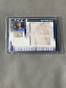 Bill Hall 2005 Donruss Prime Patches #MLM-3 Baseball MEM Card /449