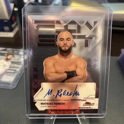 Autógrafos Topps Finest UFC FINEST 2025 SP Auto Mateusz Rębecki refractor Foto 1 de 2