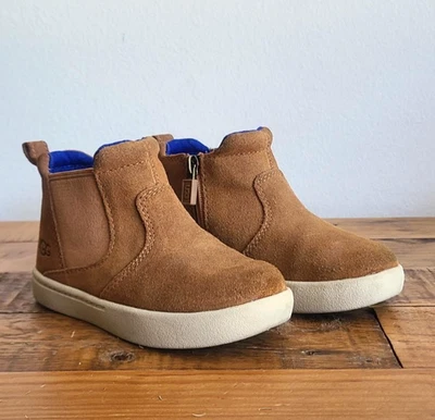 UGG Hamden II Chelsea Boots Brown Chesnut Suede Toddler Size 9 - Image 1 of 4