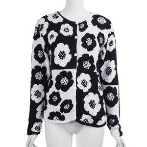 Suéter Cárdigan TALBOTS Talla S Negro Blanco Flores Floral Tejido a Mano Abotonado - Imagen 1 de 9