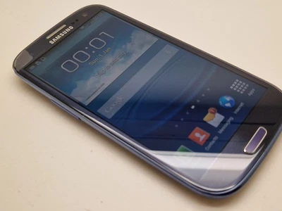 Super Condition UNLOCKED 4G LTE Samsung Galaxy S3 GT-I9300 16GB Smartphone - Image 1 of 4
