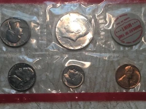 1968 Mint Set Original Envelope Brilliant Uncirculated Coins 40% Silver 50C - Picture 1 of 4