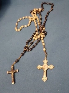 LOT DE 2 CHAPELETS /NOIR ET BLANC/CROIX/N°8/ROSARIO - Picture 1 of 7