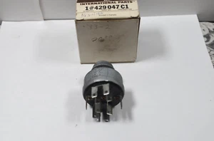 NEW OLD STOCK INTERNATIONAL NAVISTAR IGNITION SWITCH 429047 C1 - Foto 1 di 7