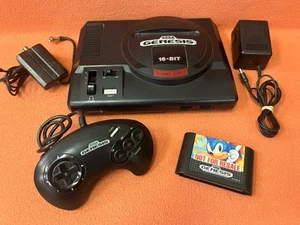 Consola de sistema original Sega Genesis Modelo 1 con paquete de juegos Sonic Hedgehog! - Imagen 1 de 15