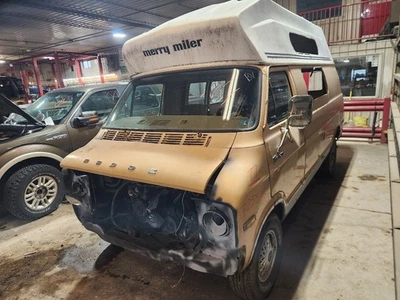 Transmisión automática 8-400 para camioneta Dodge 200 1977 1246359 Foto 1 de 4