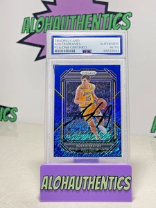 AUSTIN REAVES SIGNED 2022-2023 PRIZM BLUE SHIMMER /35 CARD PSA LAKERS AR15 - Picture 1 of 2