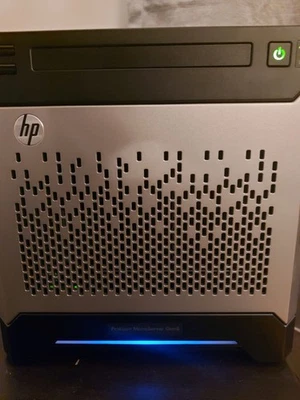 HP MicroServer Gen8 E3-1220 v2 16GB 12TB SAS+128GB SSD HP HBA H222 iLO4 Advanced - Imagen 1 de 4