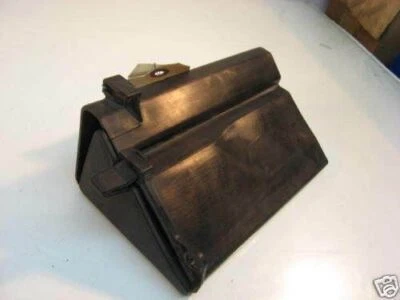 79 81 80 Yamaha XS1100 Standard Tool Box XS 1100 - Imagem 1 de 4