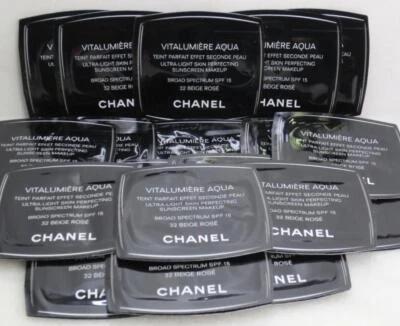 20 x CHANEL VITALUMIERE AQUA ULTRA-LIGHT PERFECTING MAKEUP SPF15 - 32 BEIGE ROSE - Image 1 of 4