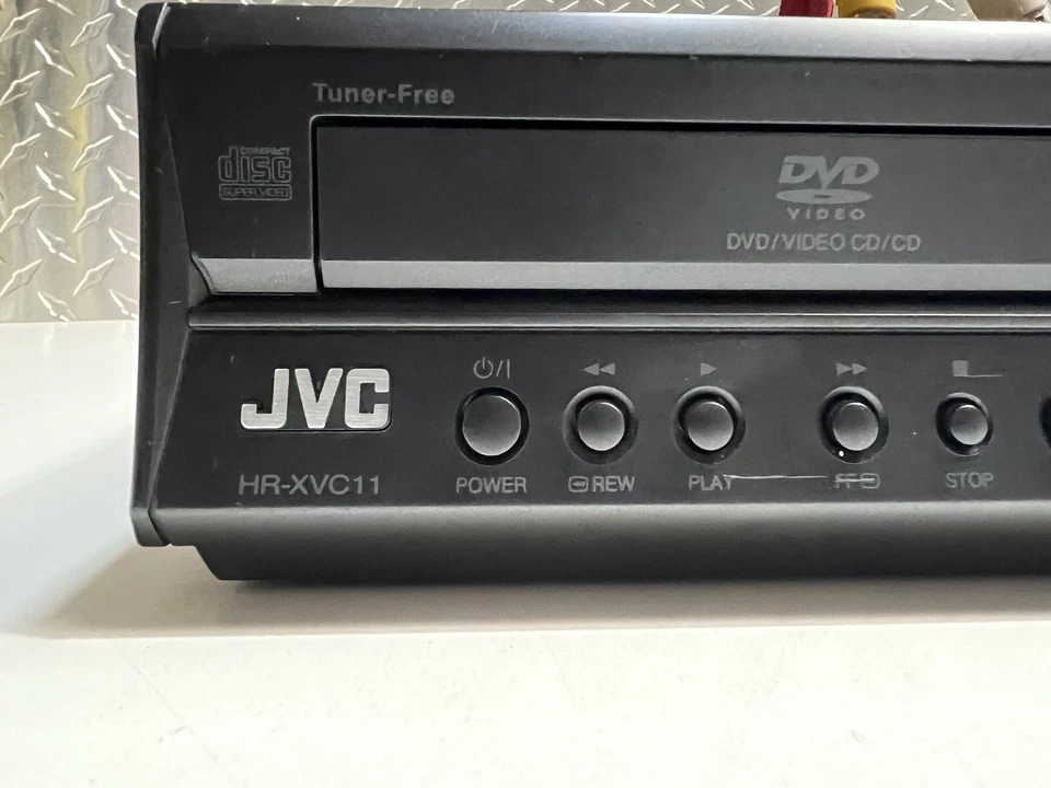 JVC HR-XVC11 DVD/VCR VHS Recorder/Player Combo No Remote FAST SHIPPING - Image 1 of 4