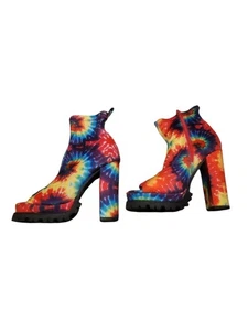 Liliana Tye gefärbte Stiefel mit offener Zehensohle - Bild 1 von 10