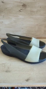 Crocs Slingback Retro Sandals Black Size Women 8 - Picture 1 of 24