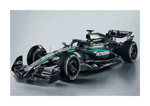 Mercedes W16 2025 F1 coche 1 A4 fotografía póster elección de marco - Imagen 1 de 4