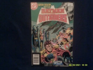 1983 DC COMICS BATMAN AND THE OUTSIDERS # 2 in MARKOVIA'S LAST STAND. w/ BARON B - Picture 1 of 3