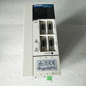 MR-J2S-100CP Used Mitsubishi Servo Drive Free Shipping - Picture 1 of 3