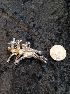 Triple Silver Tone Reindeer Themed Holiday Brooch - Picture 1 of 1