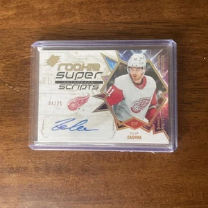 2019-20 SPx Rookie Superscripts Gold /25 Filip Zadina Rookie Auto Red Wings  - Picture 1 of 2