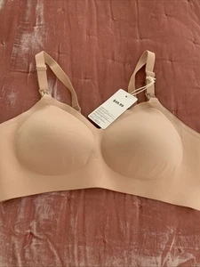 Momcozy  Size XL Nursing Bra Seamless Ultra Comfort Maternity Bra Nude  NWT - Picture 1 of 7