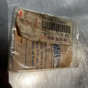 1 NOS Genuine Yamaha Circlip RD250 RD350 RD400 MX250 MX400 99006-10600-00 - Picture 1 of 2