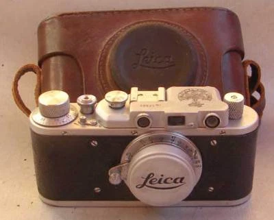Leica II D Aniversario 1923 copia cromada en estuche de cuero (copia FED-Zorki) Foto 1 de 4