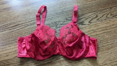 Sujetador de Colección Fruit of the Loom Satinado Floral Encaje Segunda Piel Con Aros 36C #4402 EE. UU. Foto 1 de 4