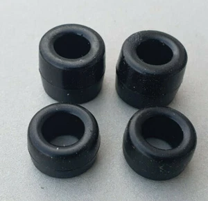 Tuning Reifen passend für Carrera Profi Formel 1 Set Vorder und Hinterreifen - Picture 1 of 1