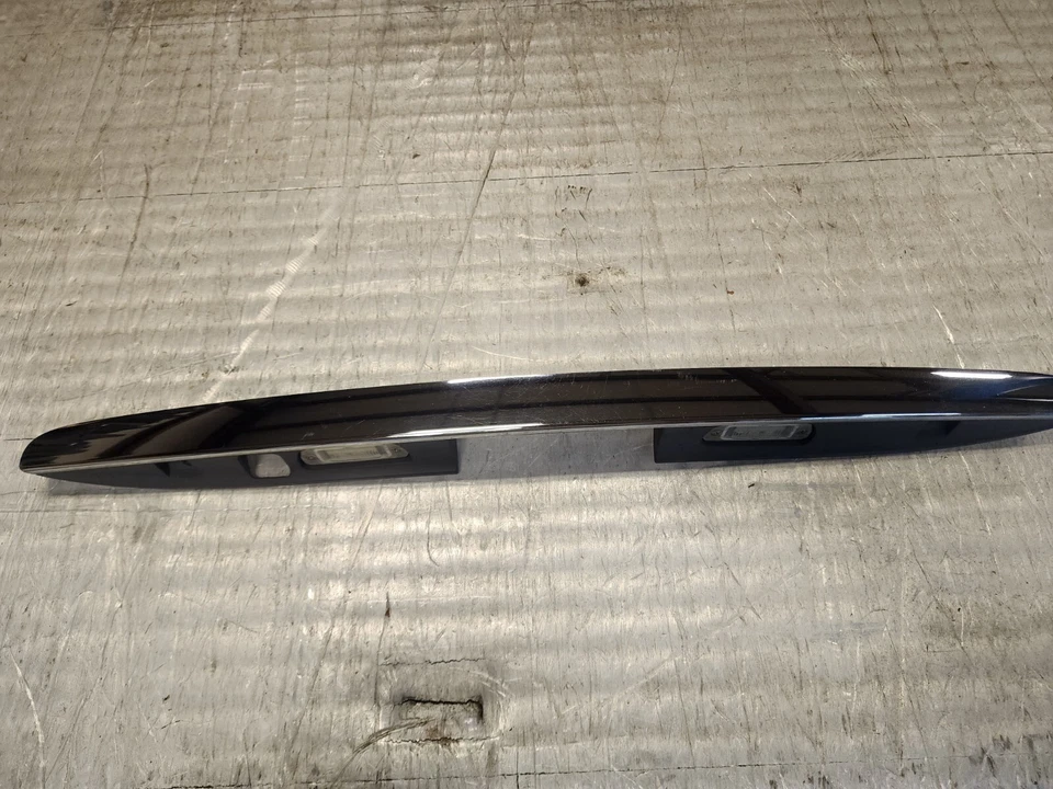 2006 06 2007 07 2008 08 Mercedes R 350 puerta trasera maletero cromo moldura 2517400593 Foto 1 de 4