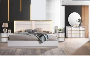 Luxurious 5 Piece California King Bedroom Set in White Lacquer with Gold Trim - Picture 1 of 8