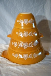 4 PYREX BUTTERFLY GOLD 2 CINDERELLA / 2 MIXING BOWLS 444,442-401,403 EUC - Picture 1 of 24