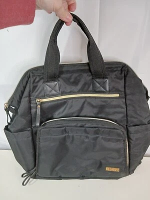 Bolso Mochila Pañales Skip + Hop Negro Dorado Correas para Cochecito Foto 1 de 4