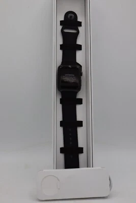 Apple Watch Series 1 inkl. Sportarmband schwarz 42mm Aluminiumgehäuse M1003 - Bild 1 von 4