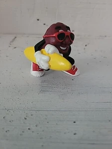 Vintage 1988 California Raisins Figure Surfer with Surf Board - Picture 1 of 8