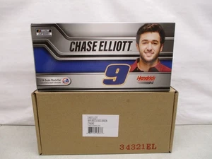 2021 Action Chase Elliott NAPA Bristol Race Version 1/24 - Picture 1 of 3