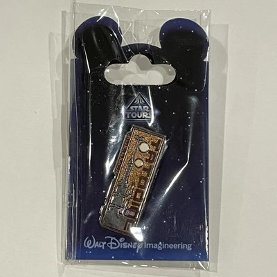 Prendedor misterioso Walt Disney Imagineering WDI Star Tours colección Tatooine Wars Foto 1 de 3