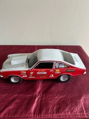 ERTL 1972 Chevy Vega Pro Stock Bill "Grumpy" Jenkins coche de carreras escala 1:18 sin caja Foto 1 de 4