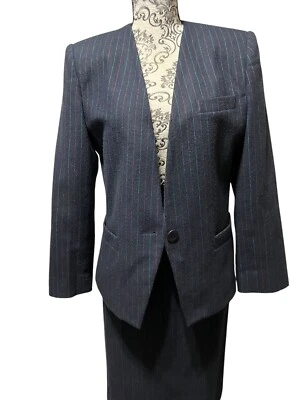Vintage Sasson Suit Set Wool Blend Skirt Jacket Navy Pinstripe 10/11 Skirt 28” W - Image 1 of 4