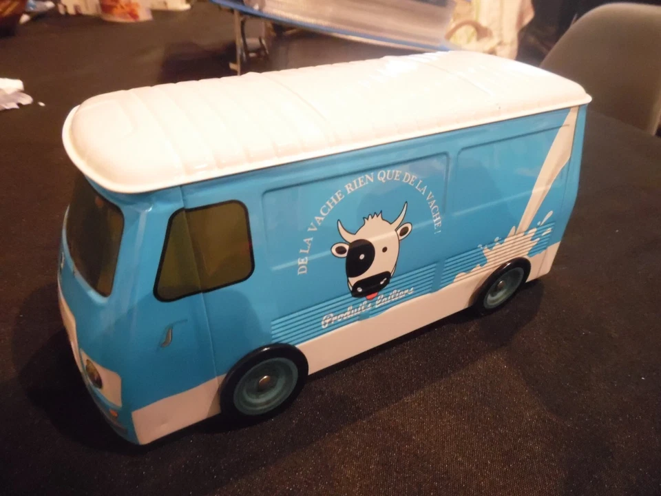 1 boite à gateau PEUGEOT J7 - Photo 1/1