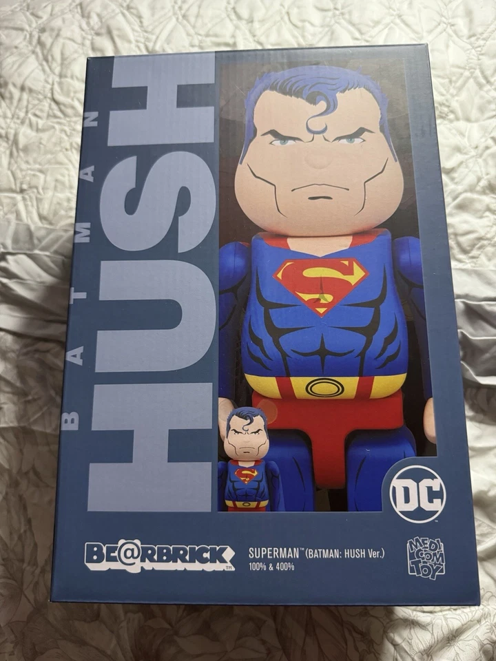 Superman (Batman: Hush Ver.) Juego de ladrillos de oso 100% + 400% de Medicom Toy Foto 1 de 4